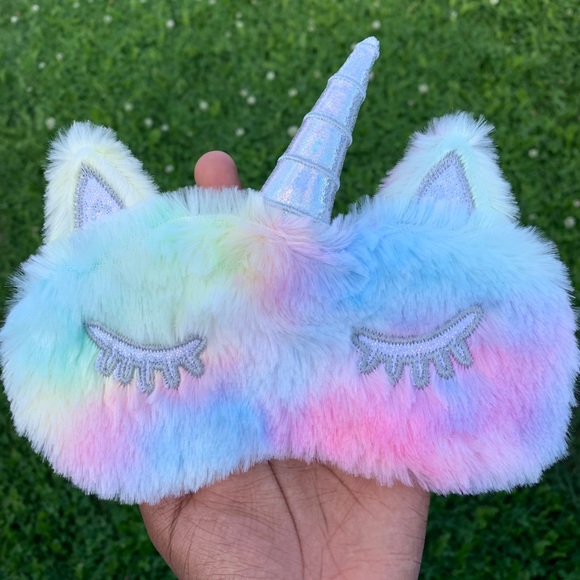 Cute rainbow sleep mask - Picture 1 of 2